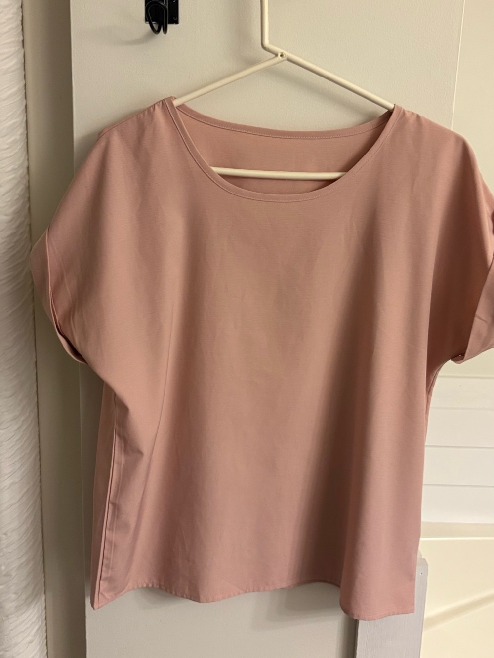 SHEIN Relaxed Short Sleeve Crewneck Top in Dusty Pink